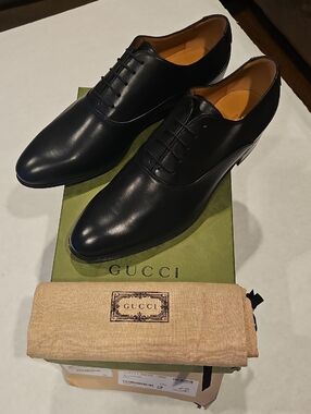Gucci Black Leather Oxford Dress Shoes